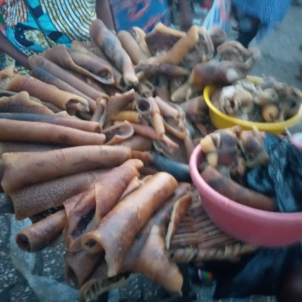 Kpanman ou peau de boeuf fumé - © Visiter le Bénin 